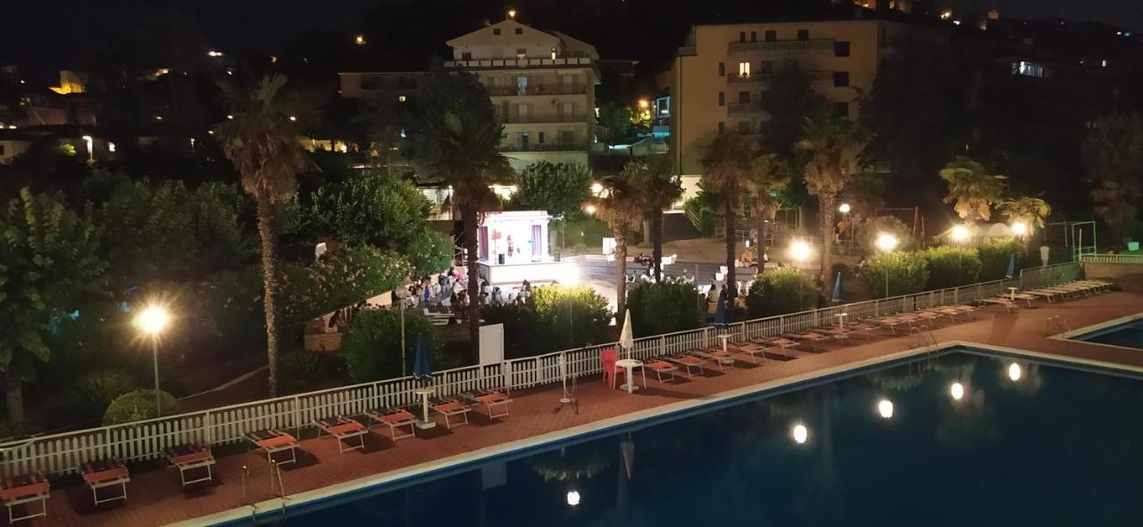Villaggio Costa D'Argento San Vito Chietino Kültér fotó